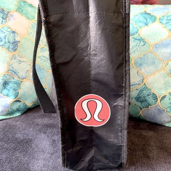 Lululemon Shopping Bag - Picture 3 of 4